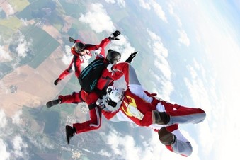 AFF - kurz výcviku volného pádu ( Accelerated Free Fall )